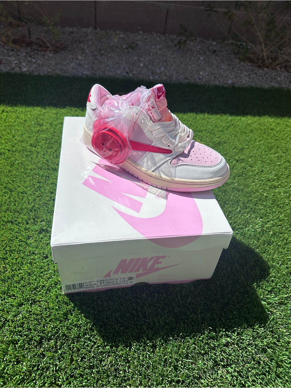 Nike Kids Pink and White Low-Top Sneakers with Hot Pink Swoosh